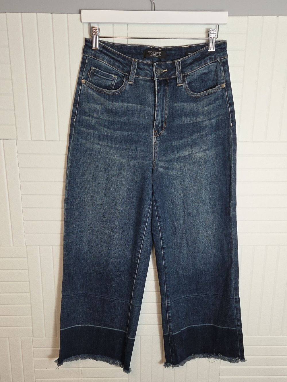 Judy Blue Wide Leg Crop Jeans Size 28